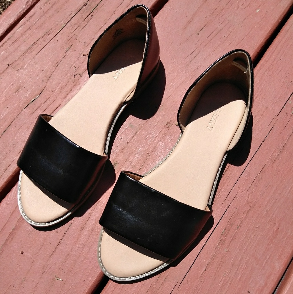 Old navy flats